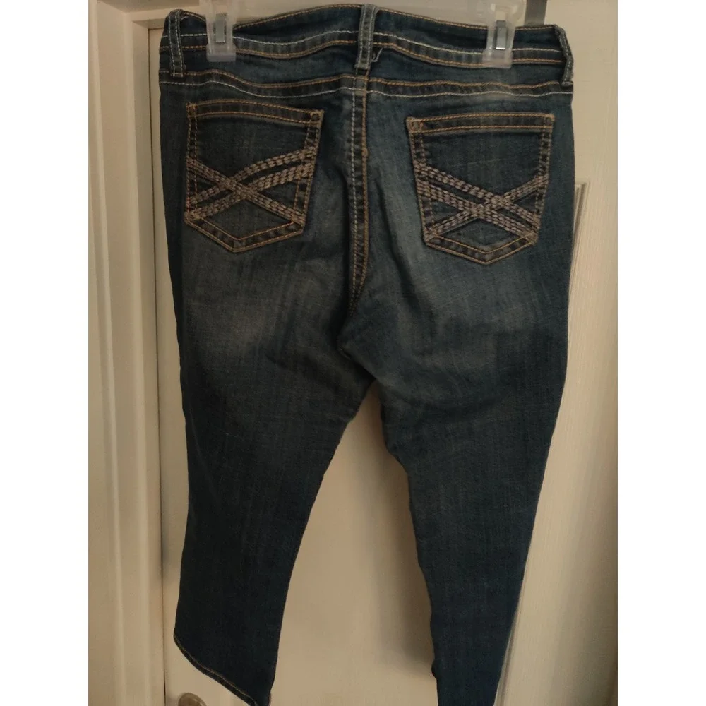 a.n.a A New Approach Women Dark Wash Stretch Crop Jeans Size 30/10 Mid Rise